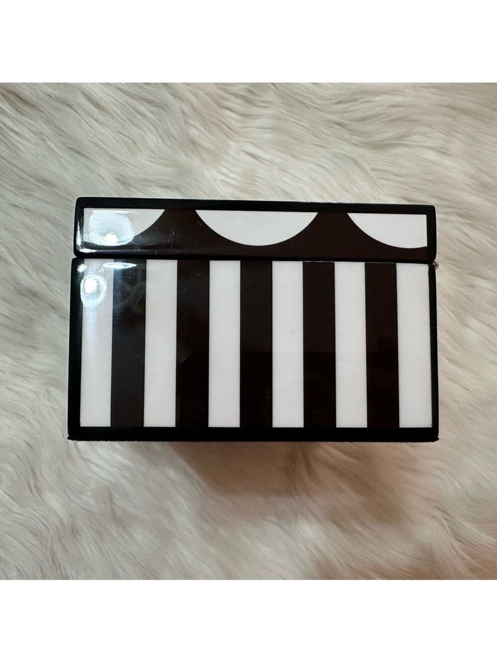 HENRI BENDEL BROWN AND WHITE STRIPES AND SPOTS “HOT FOR DOTS” LAQUER JEWELY BOX - Picture 11 of 14